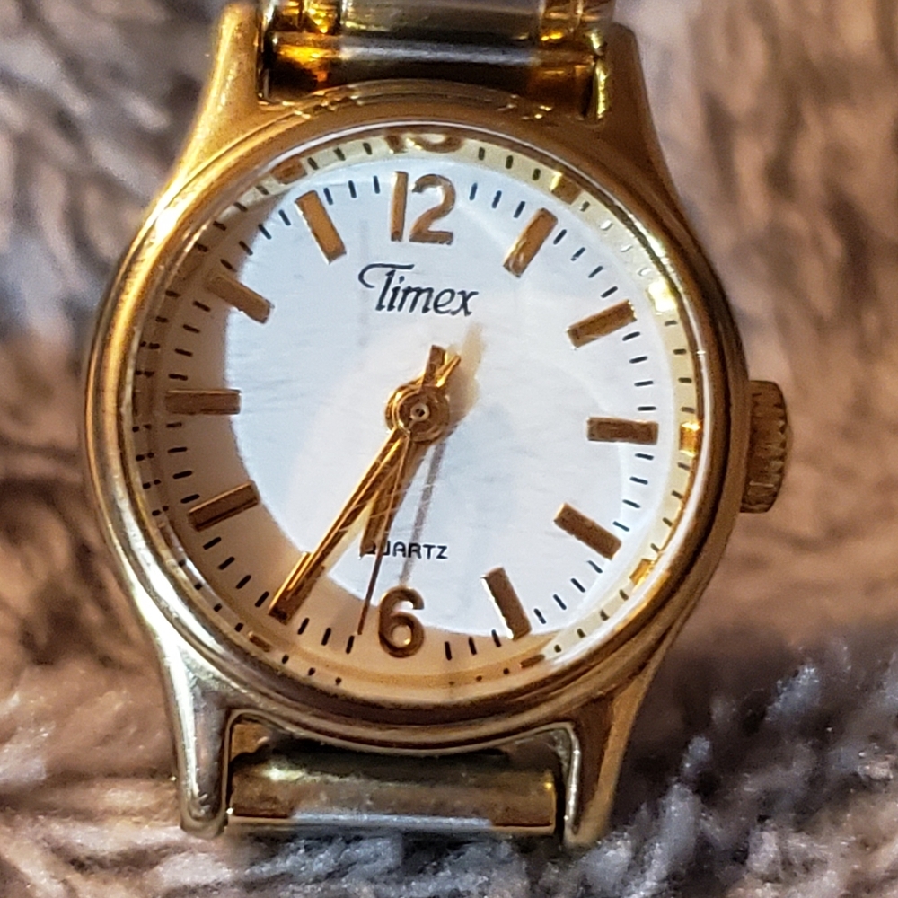 Vintage Timex CR1216 Cell Ladies Watch